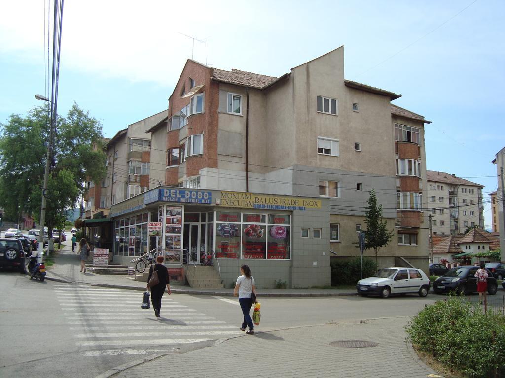 Apartamentul Republicii Alba Iulia Eksteriør billede